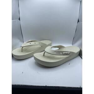 Crocs Kadee II Flip Flops Beach Sandals Bone Women's Size 11 - Used once